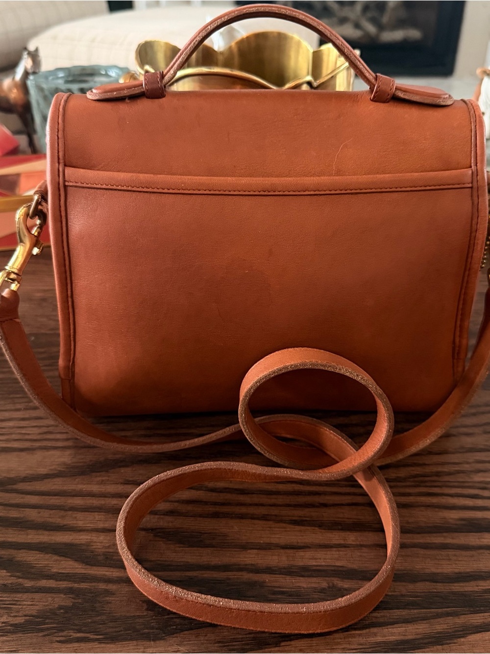 Gorgeous Vintage Coach Court Bag, in
British Tan, Made in July 1994! - Picture 3 of 8
